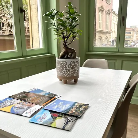 Apartment New San Lazzaro House 2 Boho Style -piazza Pontida