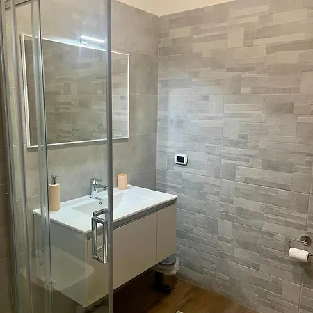 New San Lazzaro House 2 Boho Style -piazza Pontida Apartmán *